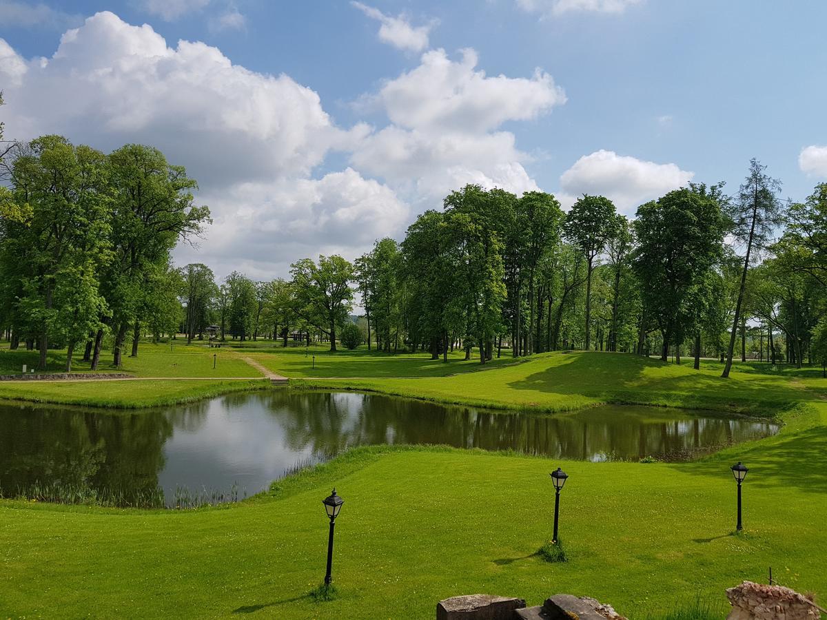 Vecgulbenes Muiza Hotel Kültér fotó